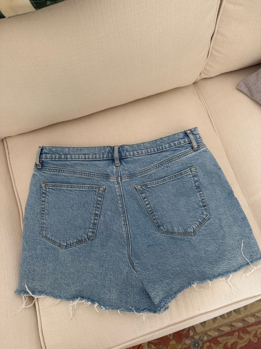 LOFT size 31 cut off short Light Blue High Rise